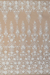 Dantela cu Model Floral, cu Flori 3D, Perle Sidefate si Paiete